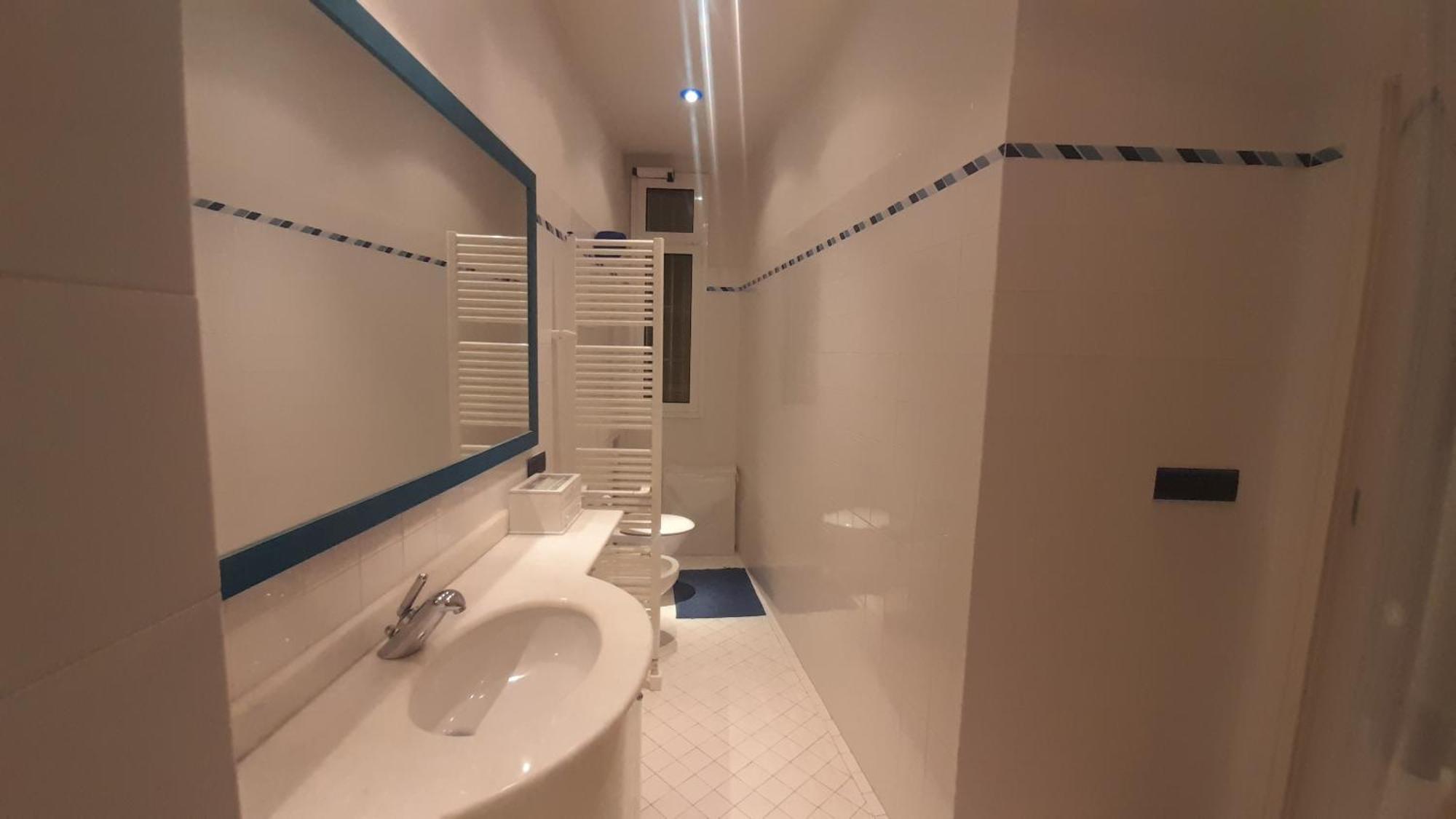 Azeglio Smart Apartment - Twa Болонья Екстер'єр фото